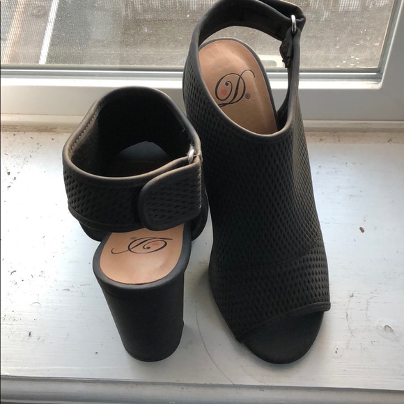 Dark grey pumps - Picture 3 of 6